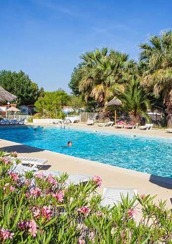 piscine du parc aquatique au camping meze